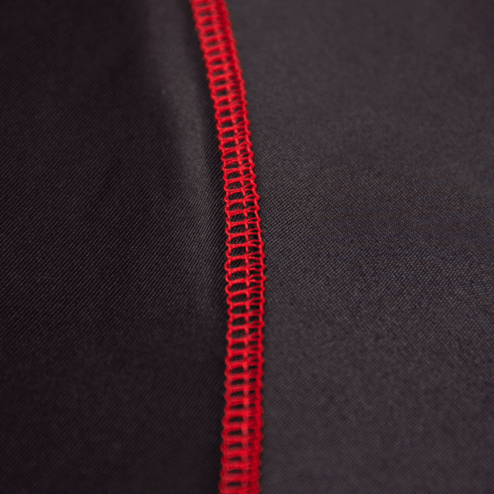 performance-t-shirt-black-red-detail